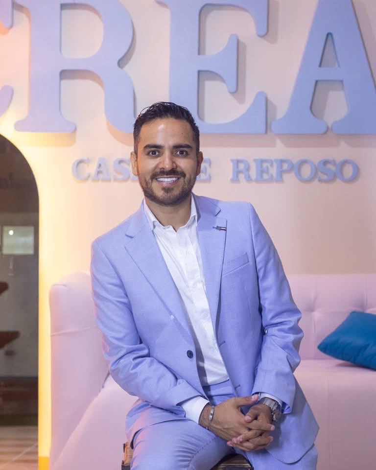 Lic. Aarón Nava